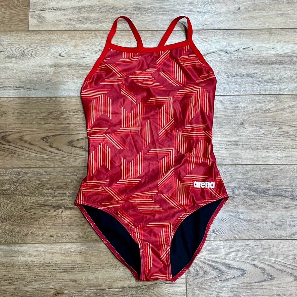 Arena competition women’s swimsuit, size 36 **NWOT**